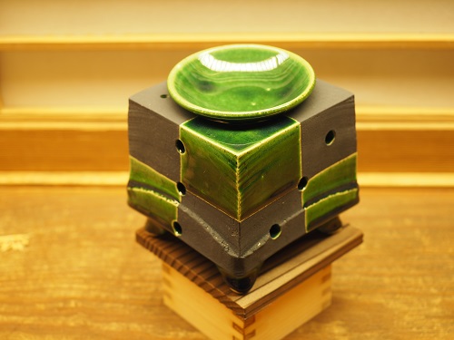 淘心庵 米屋　佳窯織部　黒市松茶香炉