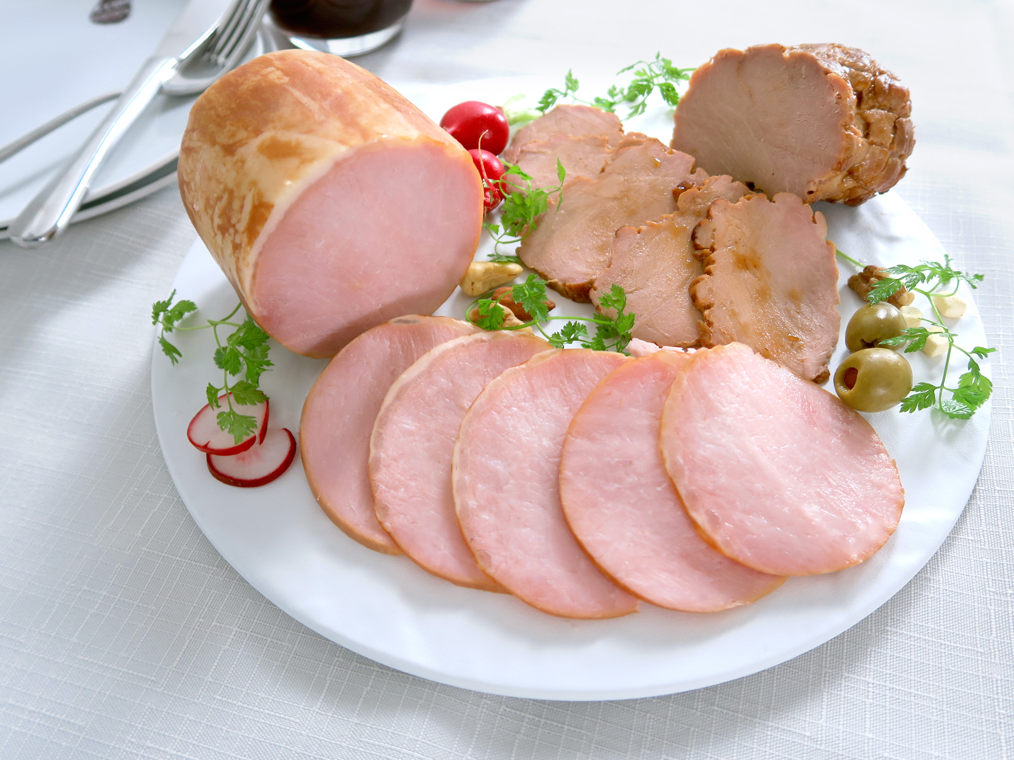 「鎌倉ハム富岡商会」特選ロースハム・直火焼やきぶた